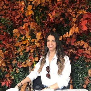 Meet your Posher, Yiota